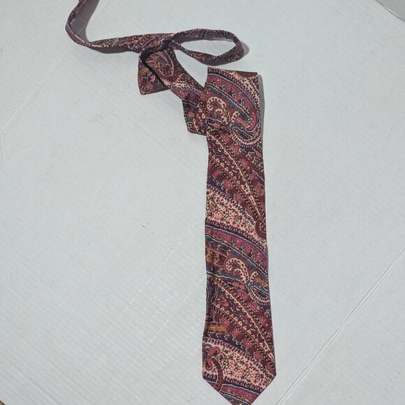 Liberty of London Tana Lawn Paisley 100% Cotton Tie 56" x 3.75" - Picture 6 of 7